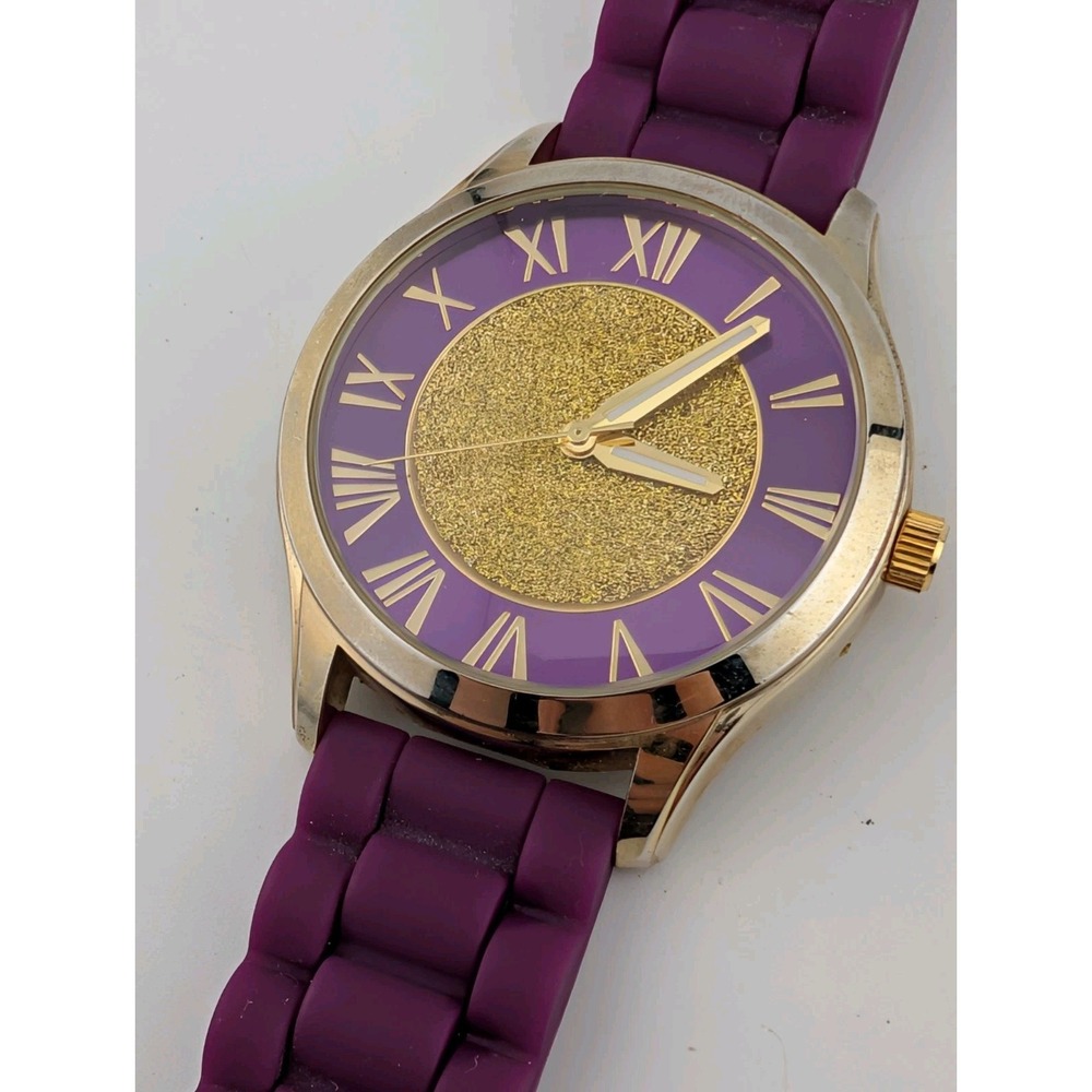 J.C.Penney‎ Watch Women 41mm Gold Case Purple Silicone Band- New Battery
